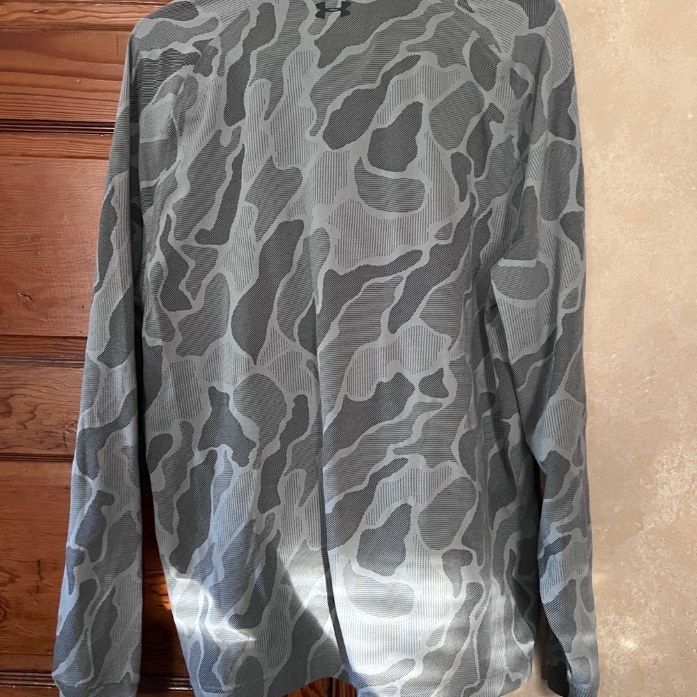 Under Armour Black and Gray Camo Pullover - Picture 2 of 4